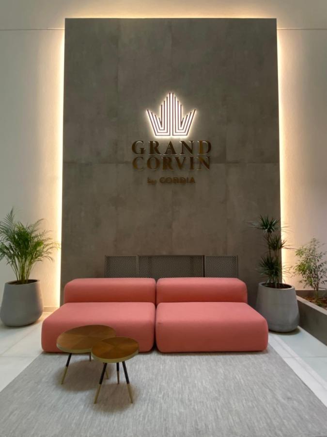 Grand Suites Corvin Budapeste Exterior foto